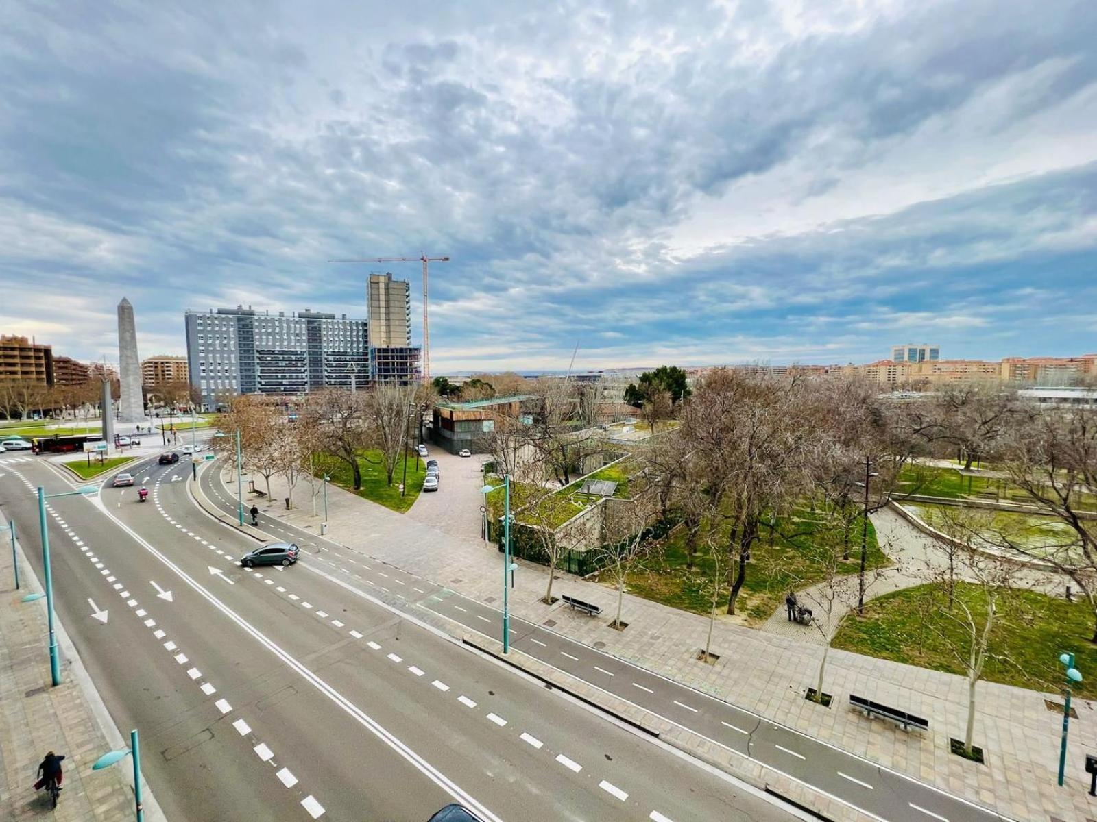 A Orillas Del Pilar Con Parking Saragossa Exterior foto